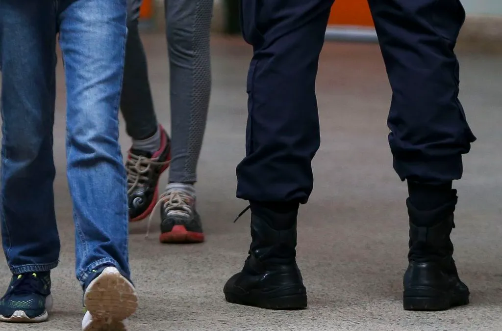 PSOL questiona STF sobre criação de escolas cívico-militares em São Paulo