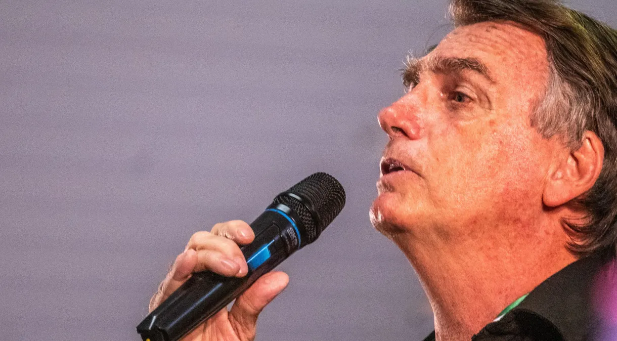 Bolsonaro avisa a Marcos Pereira que apoiará “candidato de Lira” para sucessão na Câmara