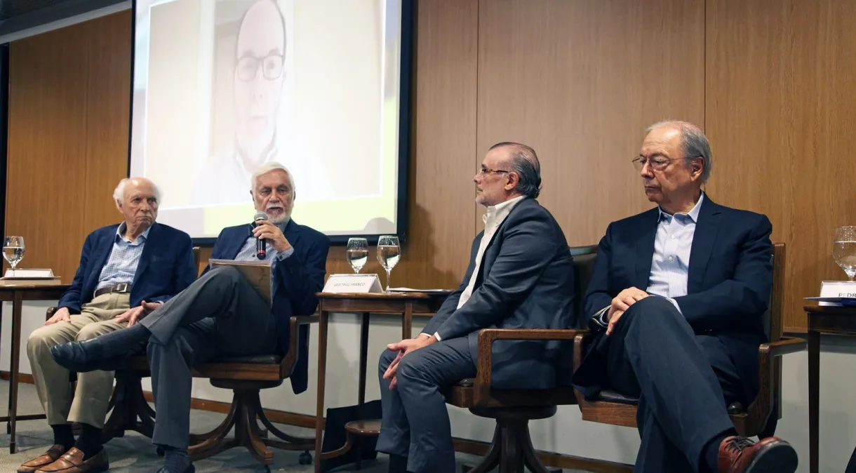 Com Centrão, negociar Plano Real hoje seria “menos agradável”, diz Edmar Bacha