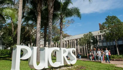 PUCRS tem bolsas integrais de graduação para pessoas pretas, pardas e indígenas