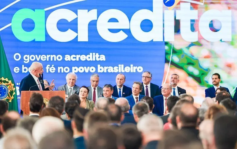 Lula sanciona Acredita, que concede crédito a empreendedores