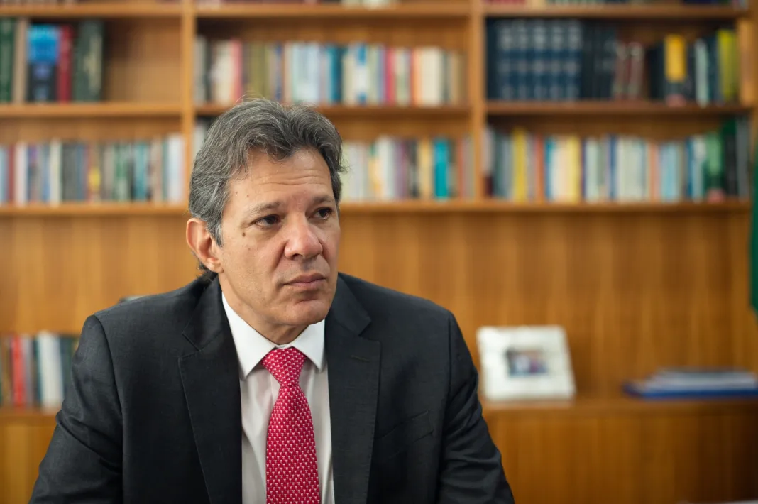 “O mundo amanheceu mais tenso”, diz Haddad sobre vitória de Trump nos EUA