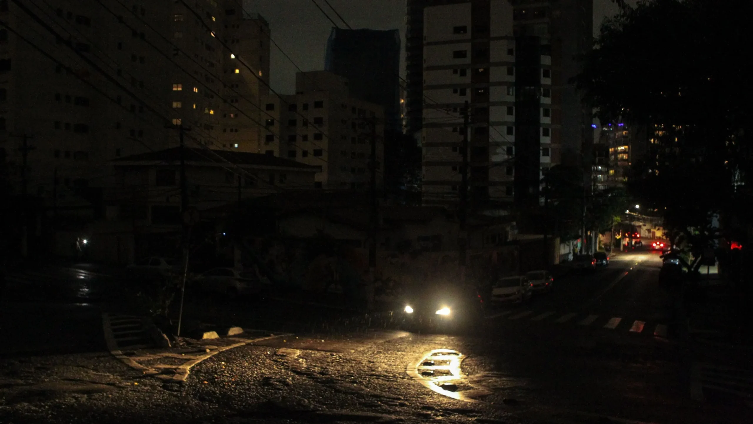 Enel tem 15 dias para prestar esclarecimentos sobre falta de luz em SP, decide Justiça