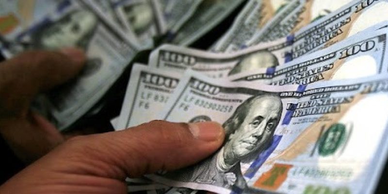 Dólar dispara e fecha a R$ 6,26, nova máxima histórica; bolsa cai mais de 3%