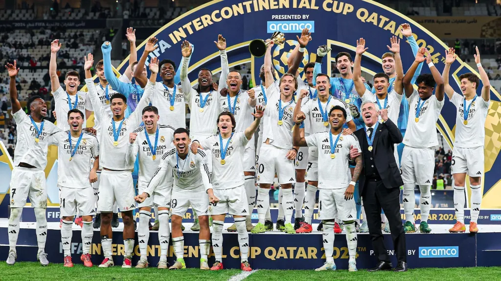 Melhor do mundo, Vini Jr marca e Real Madrid conquista a Copa Intercontinental