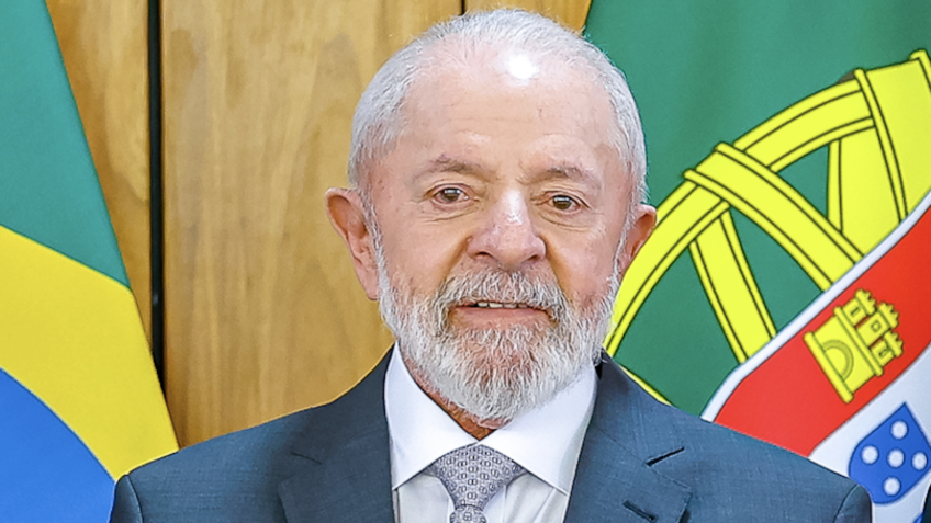 Nem meu ministério sabe o que nosso governo faz, diz Lula em evento do PT