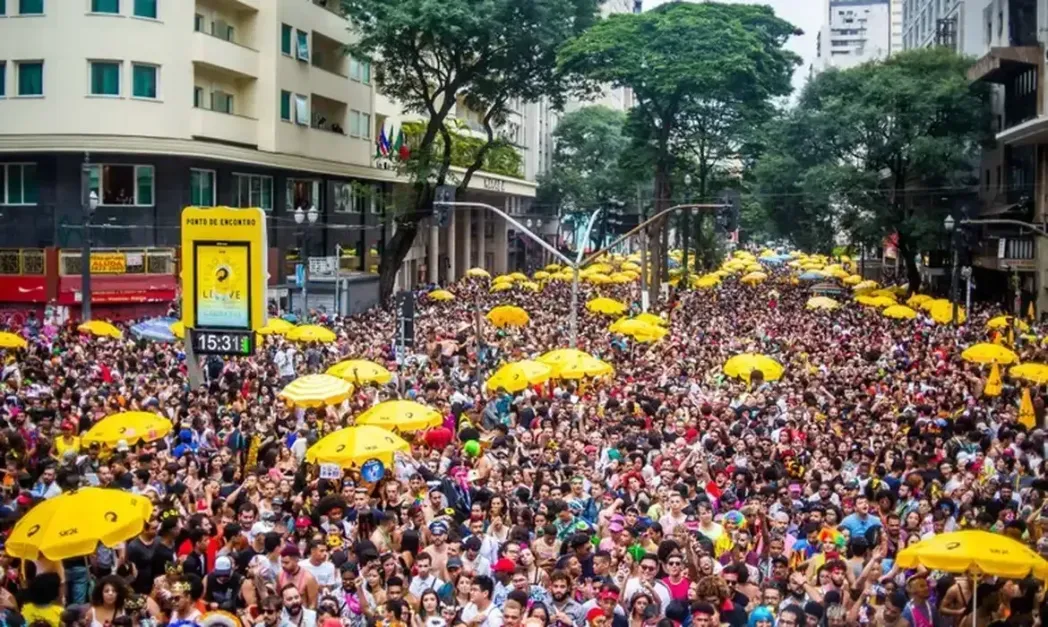 Cerca de 70% das pessoas devem ficar em casa no Carnaval, diz pesquisa