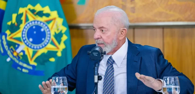 Lula sanciona prorrogação do Plano Nacional de Educação até dezembro de 2025