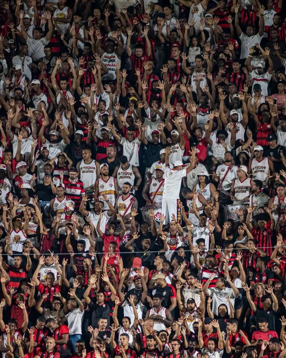 Vitória x Santos: Barradão lotado com a presença do craque Neymar