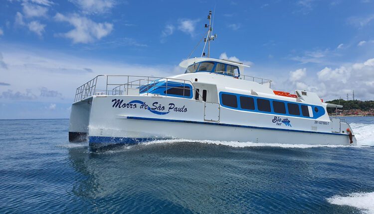 Acidente com Catamarã Morro de São Paulo x Salvador com 121 pessoas a bordo