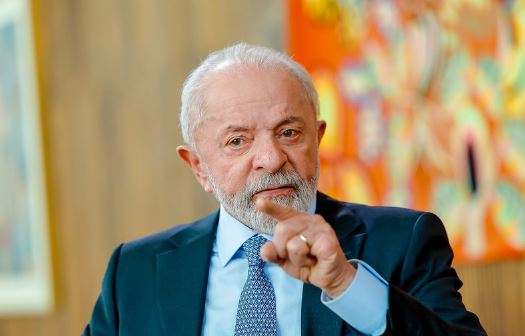 Lula grava pronunciamento sobre taxação de Trump