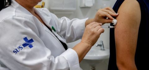 Vacinação contra HPV é prorrogada até dezembro de 2025 para adolescentes