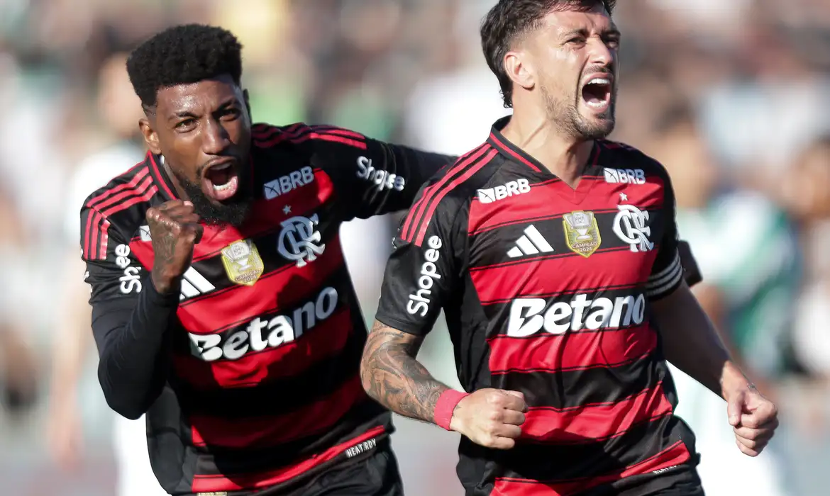 Flamengo derrota Juventude para abrir vantagem na ponta do Brasileiro