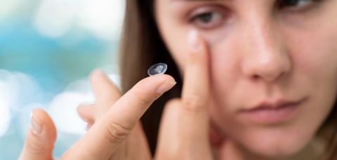 Mais de oito milhões de brasileiros usam lentes oculares de contato