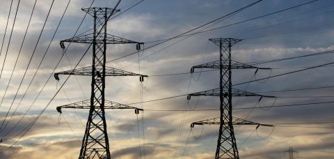 Energia elétrica deve subir mais que a inflação em 2025