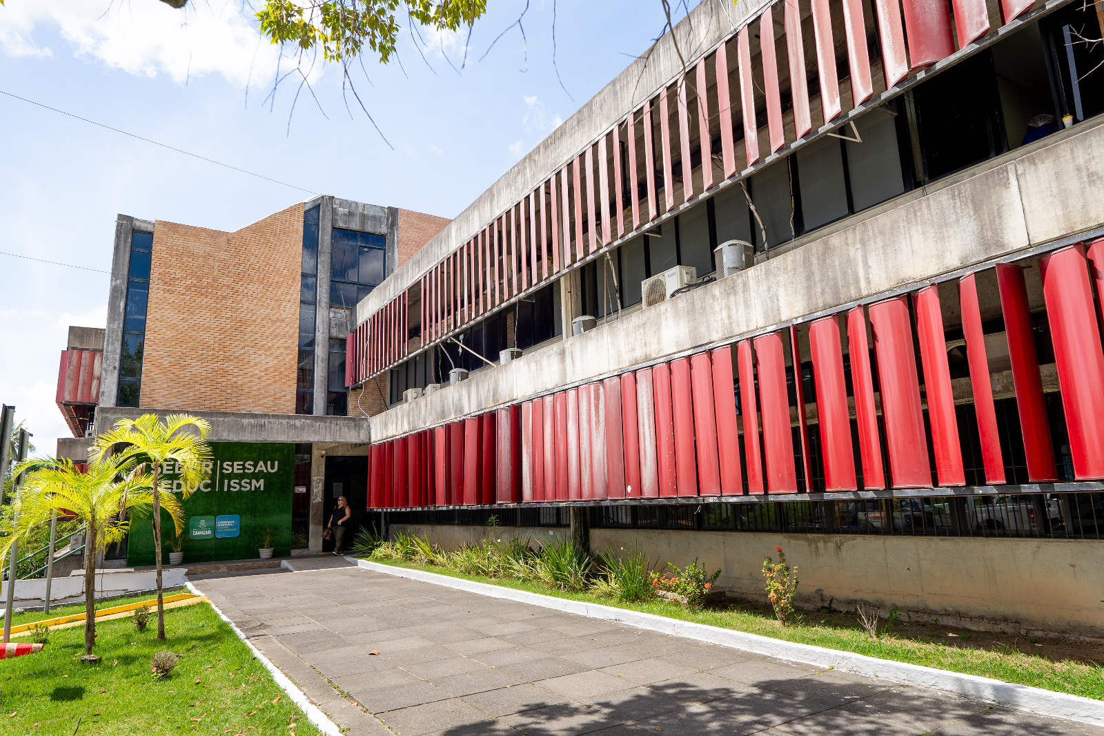 Sesau formaliza extinção contratual com Icaases; nova empresa será convocada