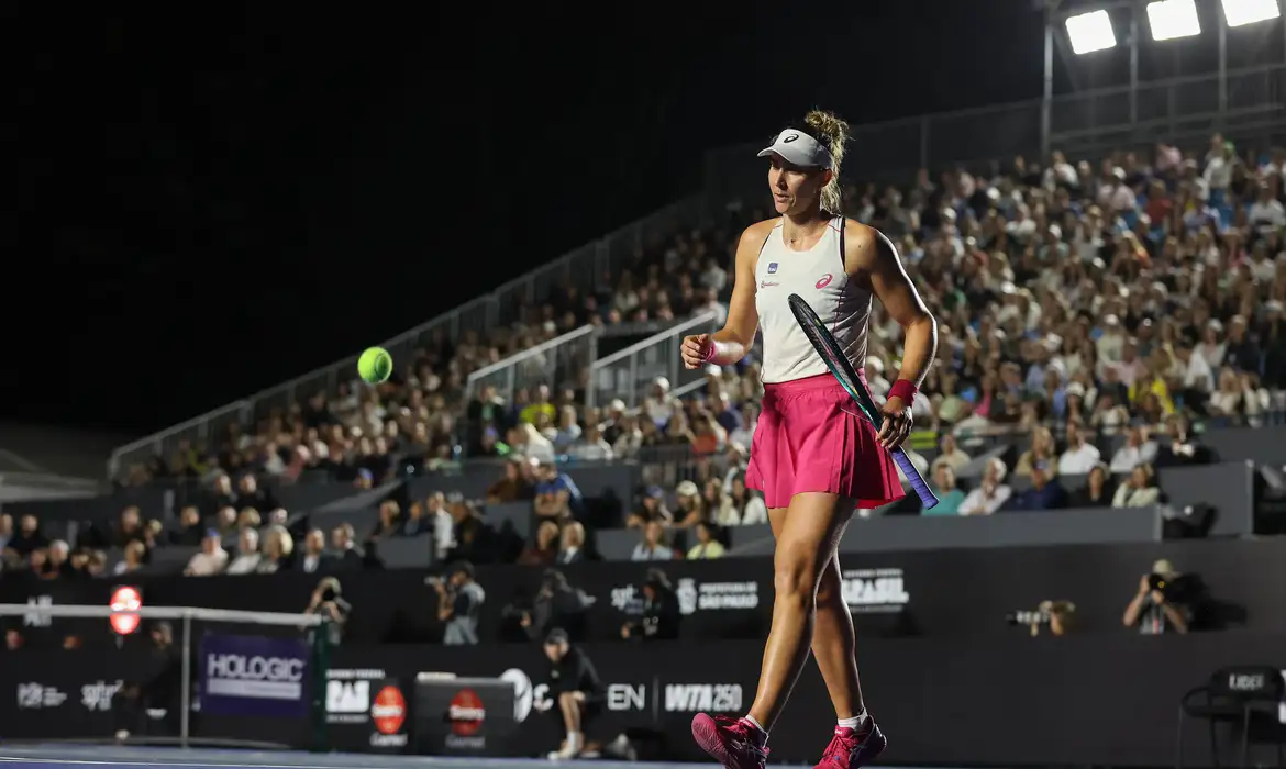 Bia Haddad vence confronto brasileiro nas oitavas do SP Open