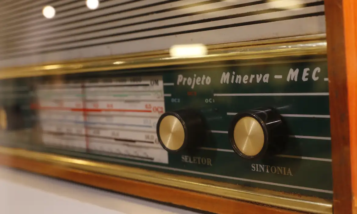 Rádio MEC completa 102 anos como símbolo de cultura e educação no país