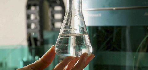 Brasil tem 58 casos de intoxicação por metanol; mortes chegam a 15