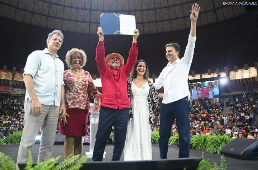 ‘O Brasil do futuro será melhor que Brasil do presente’, afirma Lula ao anunciar mais de R$ 100 milhões para cursinhos populares