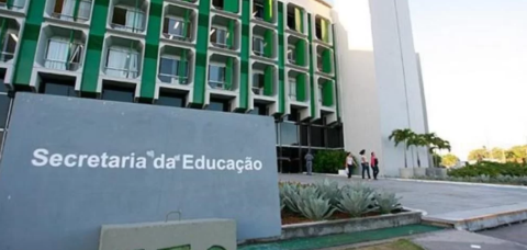 Governo antecipa 4ª parcela de precatório e abono de educadores