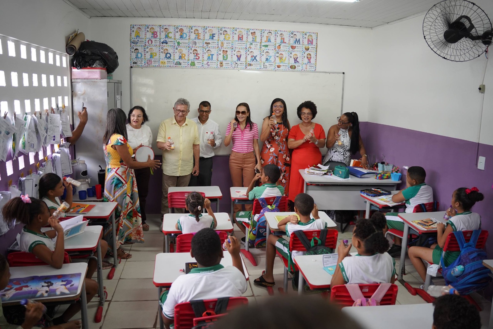 Prefeitura entrega requalificação da Escola Colônia Montenegro