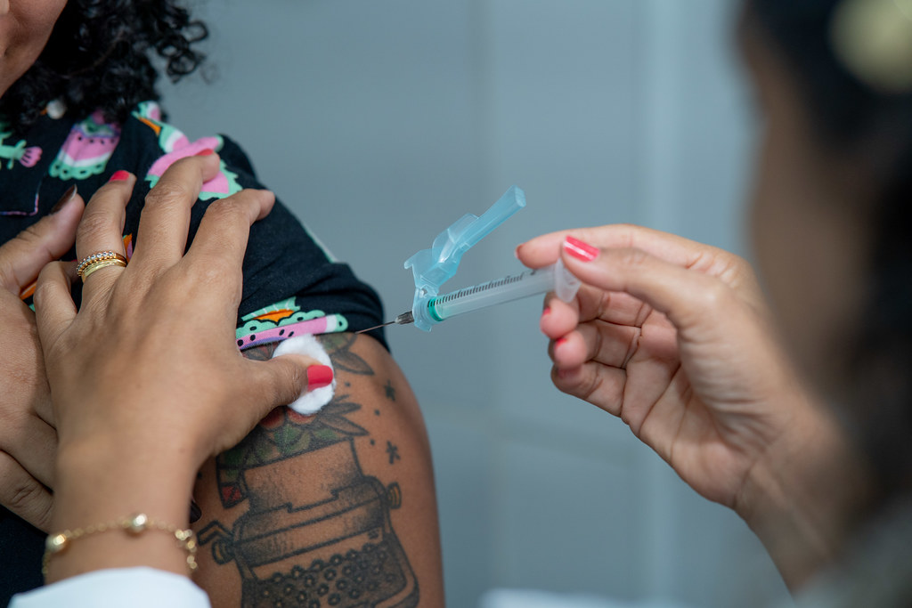 Camaçari promove Dia D de multivacinação neste sábado com pontos fixos e drive-thru