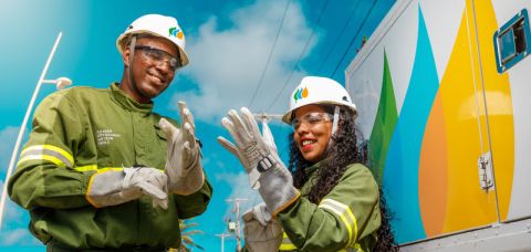 Coelba abre 135 vagas para curso gratuito da Escola de Eletricistas em 5 cidades