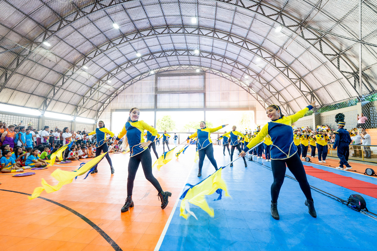 Jogos Escolares 2025 são abertos e mobilizam estudantes da rede municipal de Camaçari