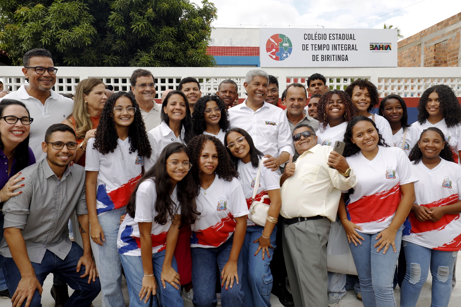 Governo da Bahia fortalece educação, segurança e desenvolvimento em Biritinga com entrega de obras e equipamentos