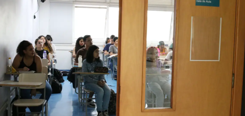 Como organizar a rotina dos filhos para o retorno às aulas