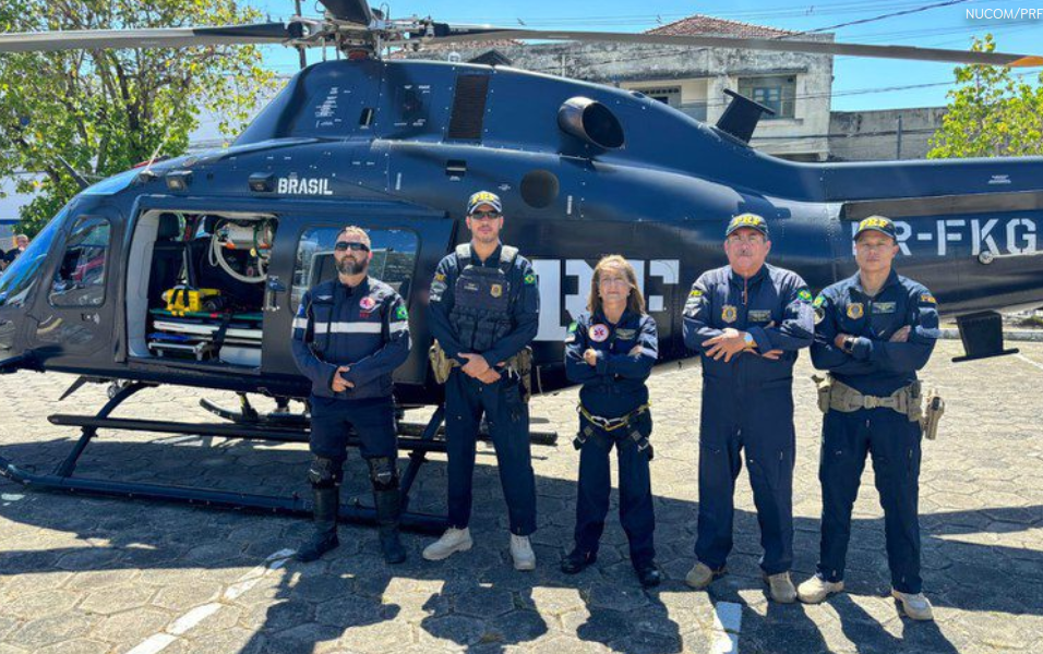 PRF faz simulado aeromédico para reforçar segurança no bloco de carnaval Galo da Madrugada