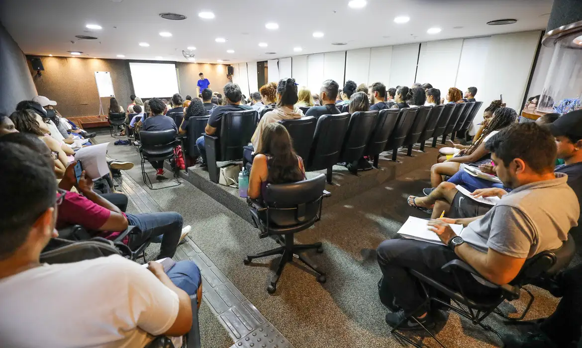 Programa leva professores de escolas públicas a intercâmbio no Panamá