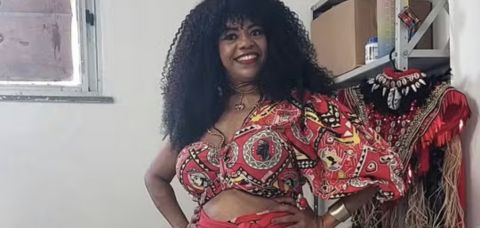 Morre a cantora Karina Nerys, do bloco afro Malê Debalê, aos 54 anos