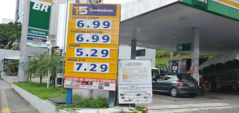 Receita vai listar postos que pratiquem preços de combustíveis irregulares