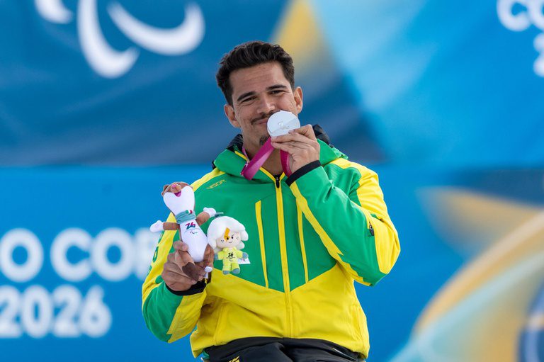 Cristian Ribera conquista a 1ª medalha do Brasil na história dos Jogos Paralímpicos de Inverno