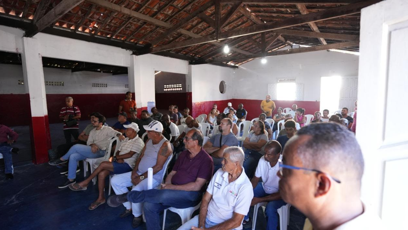 Seinfra apresenta à comunidade da Lama Preta programa integrado das obras da Bacia do Rio Camaçari