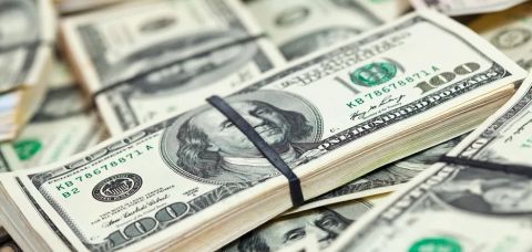 Dólar cai e fecha a R$ 5,15 com otimismo por trégua na guerra; Ibovespa sobe