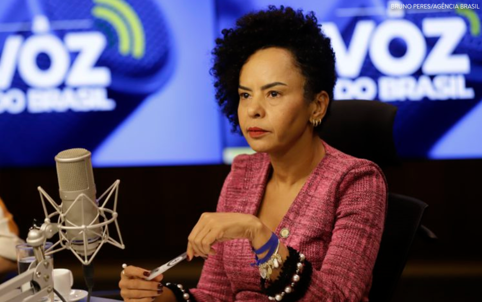 Cadastro da Educação de Jovens e Adultos é destaque da Voz do Brasil desta terça