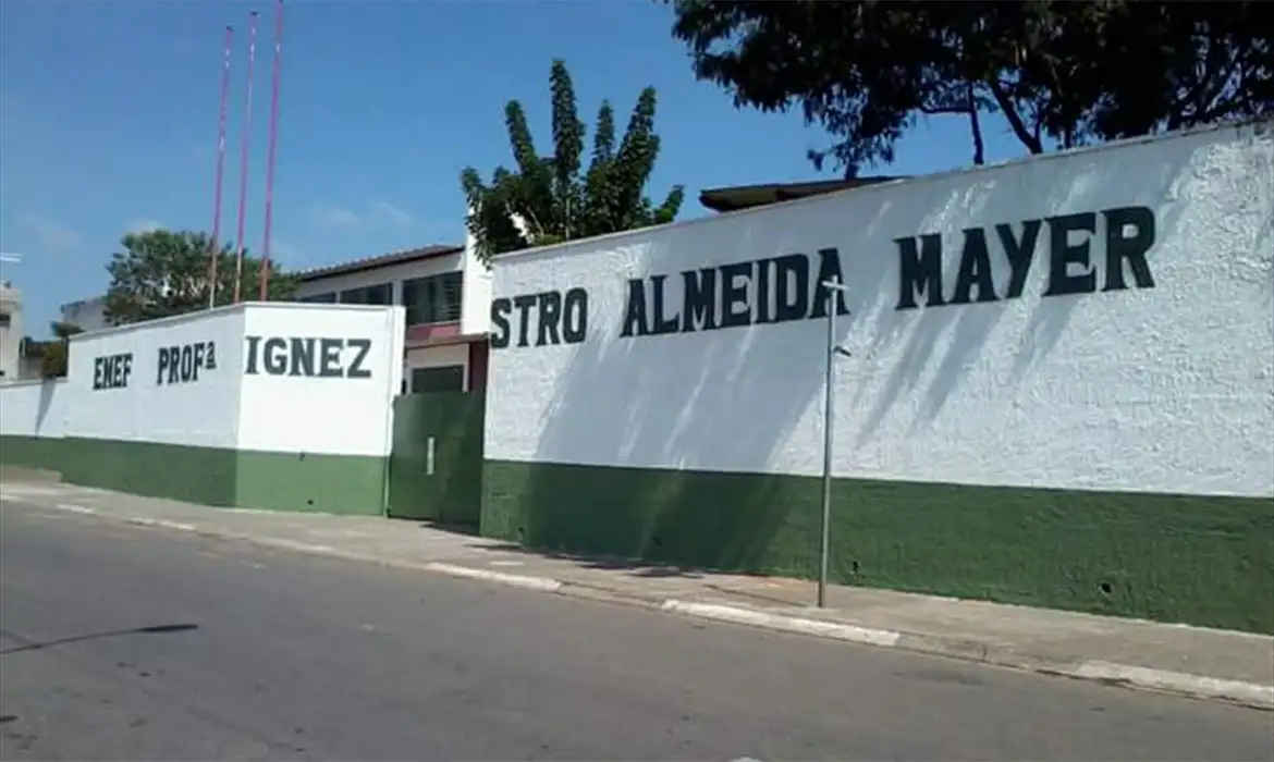 Professora sofre ferimentos durante ataque a uma escola em Suzano