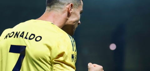 Cristiano Ronaldo marca duas vezes e se aproxima dos mil gols