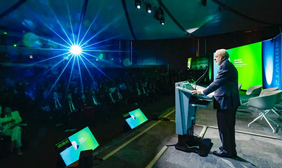 Conflito no Oriente Médio é “guerra da insensatez”, afirma Lula