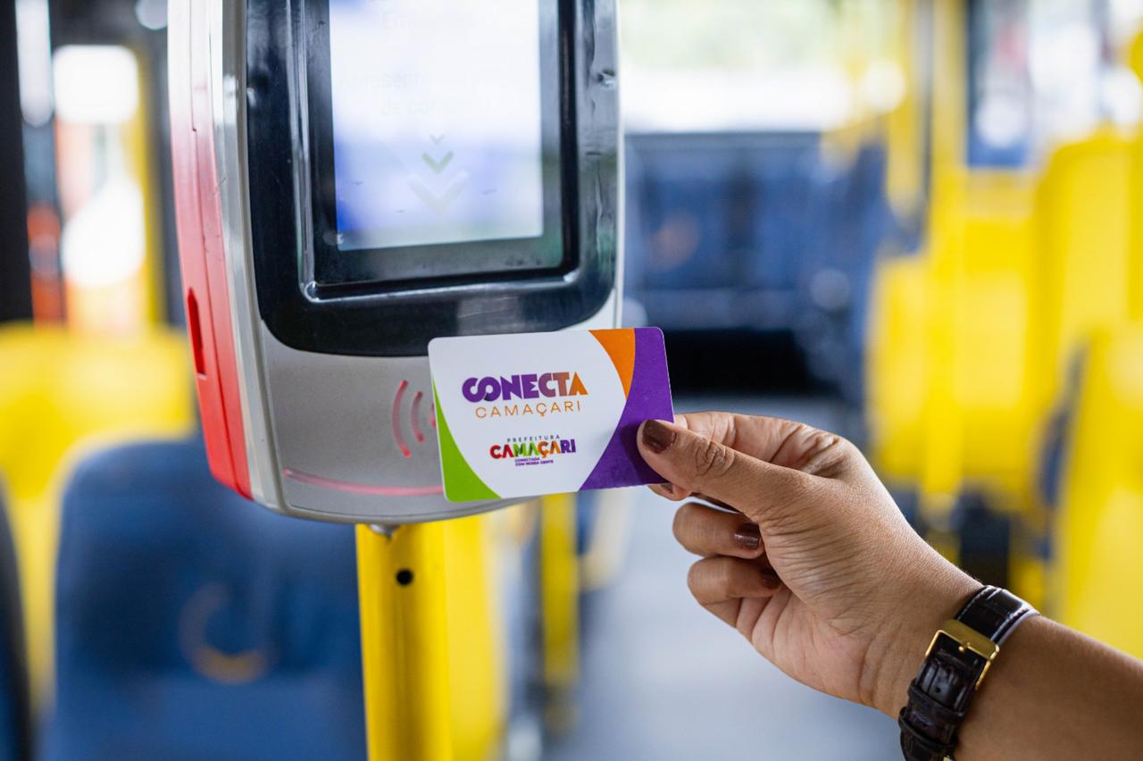 Cartão Conecta Camaçari facilita mobilidade e permite viagens com passagem única