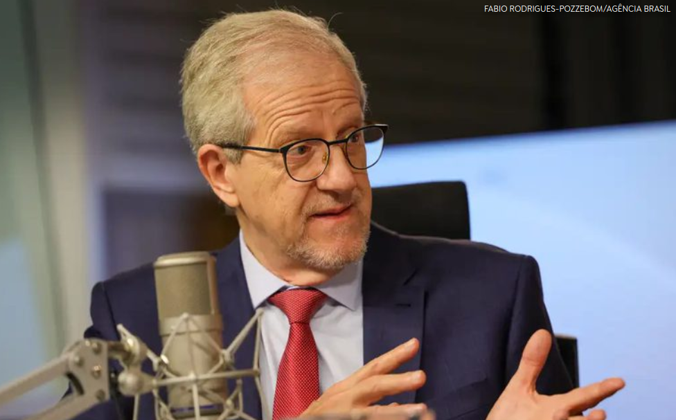 ‘Estamos comprometidos em combater de forma muito firme os incêndios deste ano’ diz ministro