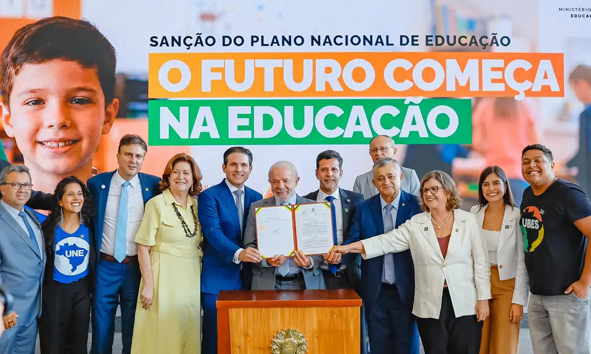 Plano Nacional prevê 10% do PIB para educação; veja outras metas