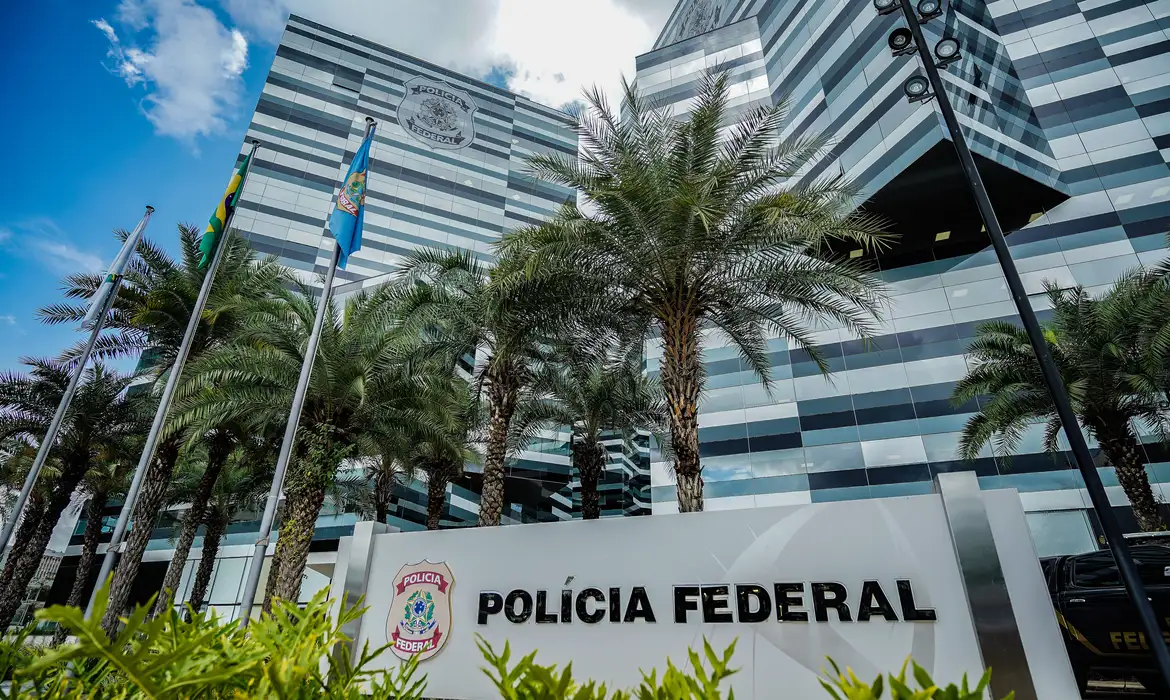 Governo autoriza nomeação de mil aprovados para concurso da PF