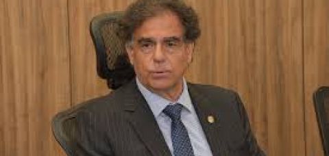 “Fim da escala 6×1 não afeta economia”, diz presidente do TST
