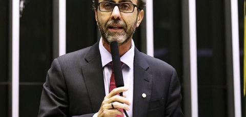 Em Salvador, Freixo acusa Bolsonaro de ligação com avanço do crime organizado