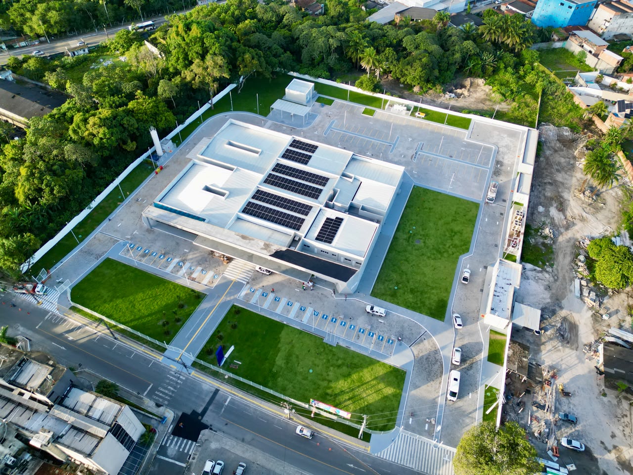 Primeira do Novo PAC, Policlínica de Camaçari será inaugurada na terça-feira