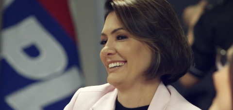 Michelle Bolsonaro registra candidatura ao Senado e tem irmão como suplente